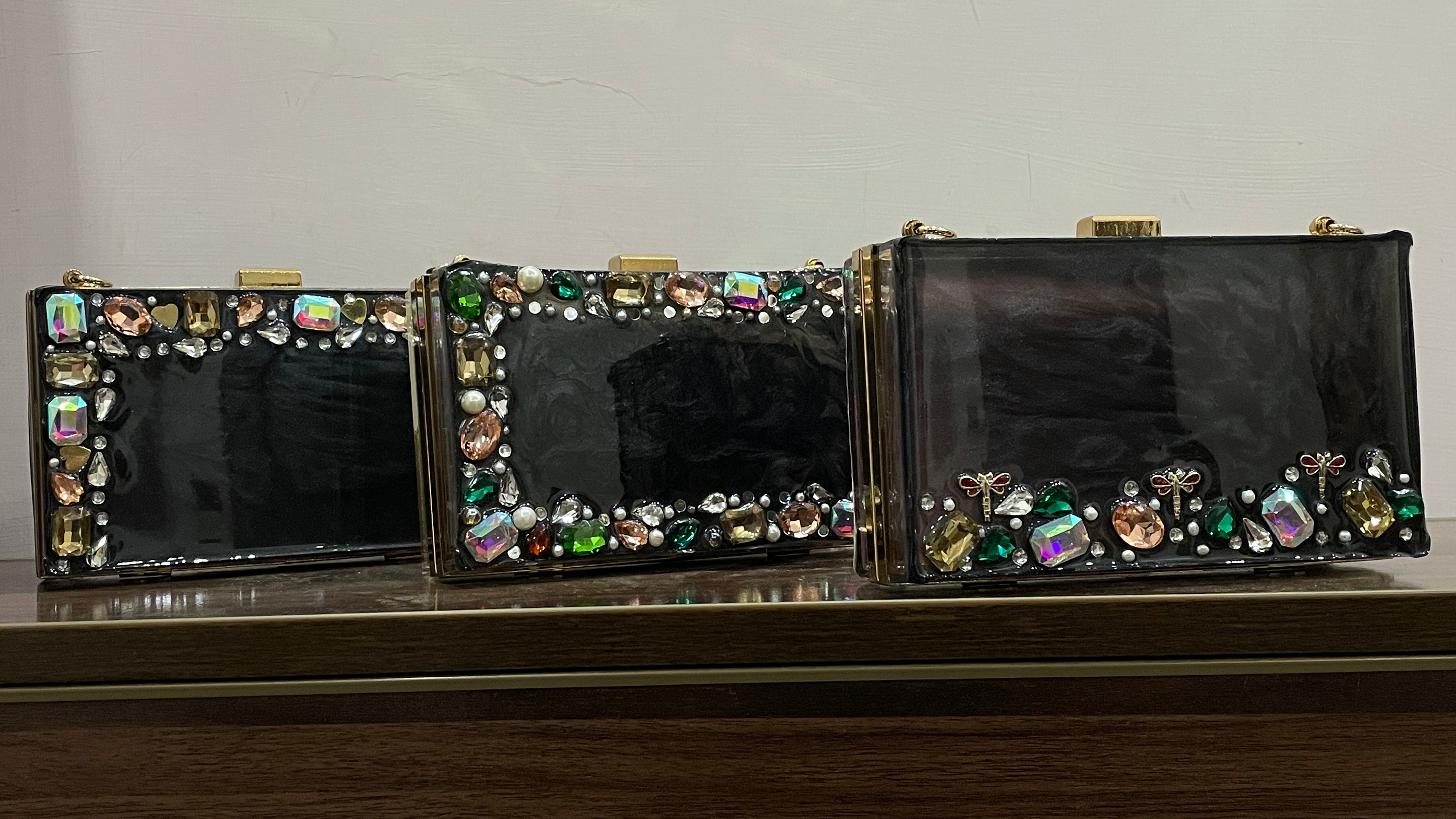 Fully customised resin clutches